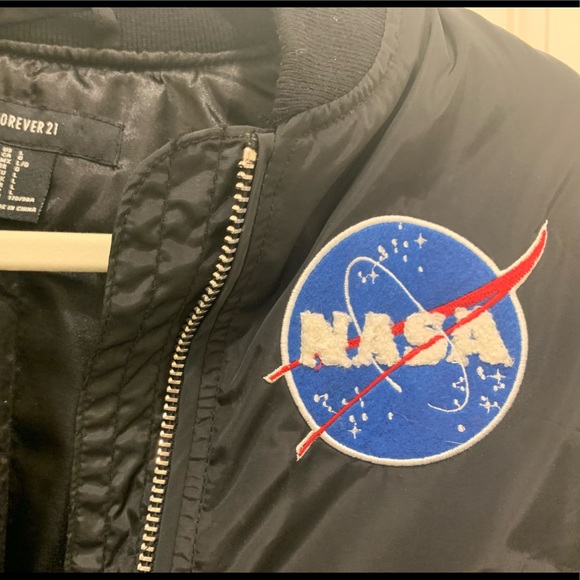 BRAND NEW NEVER WORN FOREVER 21 x NASA LOGO BLACK BOMBER JACKET UNISEX - Picture 11 of 12